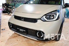 ホンダ FIT e:HEV CROSSTAR カスタム