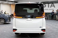 トヨタ 新型ノア／ヴォクシー「ノア ハイブリッド S-Z」（7人乗り・2WD）[2022年1月13日フルモデルチェンジ]