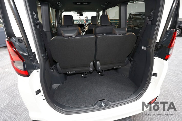 トヨタ 新型ノア／ヴォクシー「トヨタ 新型ノア S-Z（ハイブリッド・2WD・7人乗り）」[2022年1月13日フルモデルチェンジ]