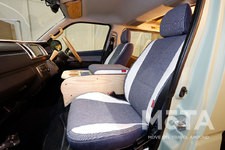 7th E-Life by CRAFTPLUS「トヨタ ハイエース」（200系）用デニム生地シートカバー【東京アウトドアショー2022】
