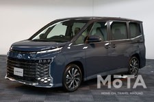 トヨタ 新型ノア／ヴォクシー「トヨタ 新型ヴォクシー Ｓ-Z（ハイブリッド・2WD・7人乗り）」[2022年1月13日フルモデルチェンジ]