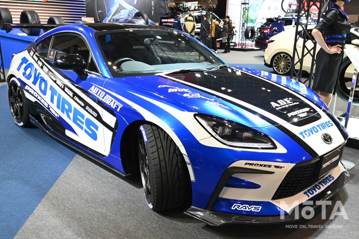 2022年春発売予定の注目のスポーツタイヤ、PROXES TR1を履いたGR86が登場【東京オートサロン2022】