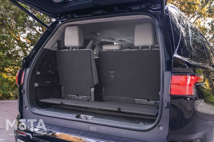 トヨタ 新型セコイア Limited[2023年モデル]