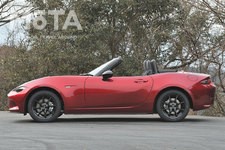 マツダ 新型ロードスター「RS」（6速MT）[2021年12月16日一部改良モデル／4代目・ND型]