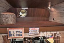 トヨタ タウンエーストラックをベースにしたキャンピングカー「M.Y.S ミスティック／レジストロ アウル」【ジャパンキャンピングカーショー2022】