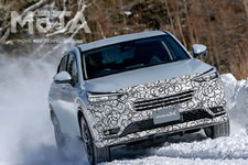 ホンダ 新型ヴェゼル カスタムコンプリートカー「VEZEL e:HEV Modulo X Concept（ヴェゼル イー エイチ イーブイ モデューロエックス コンセプト）」[プロトタイプ・カモフラージュ装飾付きテスト車両]