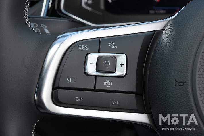 フォルクスワーゲン T-Roc TDI Black Style