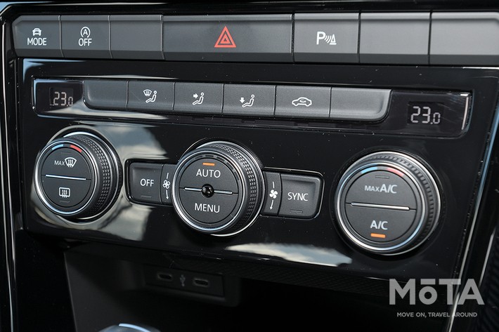 フォルクスワーゲン T-Roc TDI Black Style