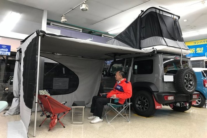 使い勝手の良いジェームス バロウドのルーフテントをセットに アウトドア系 新車コンプリートカー でクルマを賢く購入しよう 丸十自動車 Vol 2 画像ギャラリー No 3 車のパーツ カー用品などオススメの車カスタム情報をご紹介 22年最新 自動車カスタム 使い勝手の良いジェームス バロウドのルーフテントをセットに アウトドア系 新車コンプリートカー でクルマを賢く購入しよう 丸十自動車 Vol 2 画像ギャラリー No 3 車のパーツ カー用品などオススメの車カスタム情報をご紹介 22年最新 自動車カスタム