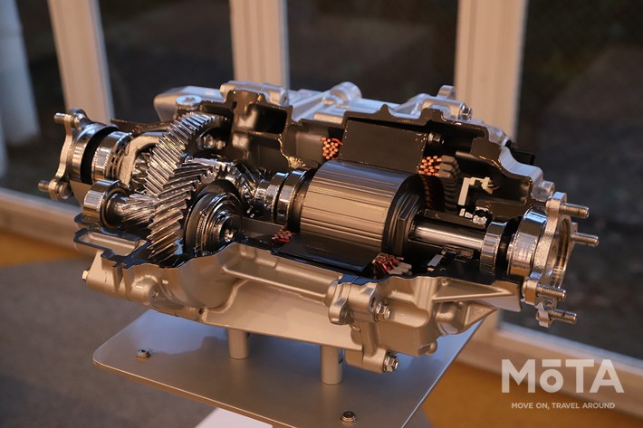 ハイブリッドエンジンもユニットを刷新した