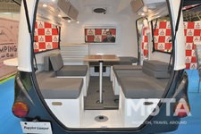 けん引式キャンピングトレーラー「ハピアキャンパー HC1」（西尾張三菱販売）【ジャパンキャンピングカーショー2022】