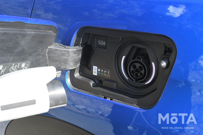 プジョー 3008 GT HYBRID4