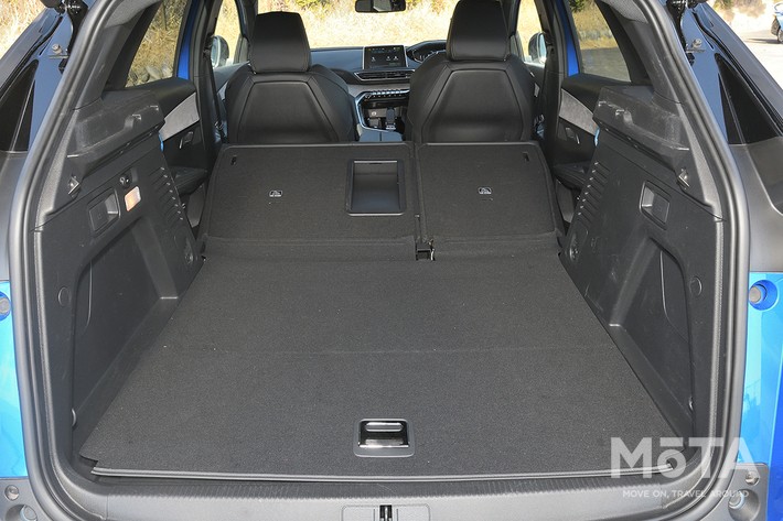 プジョー 3008 GT HYBRID4