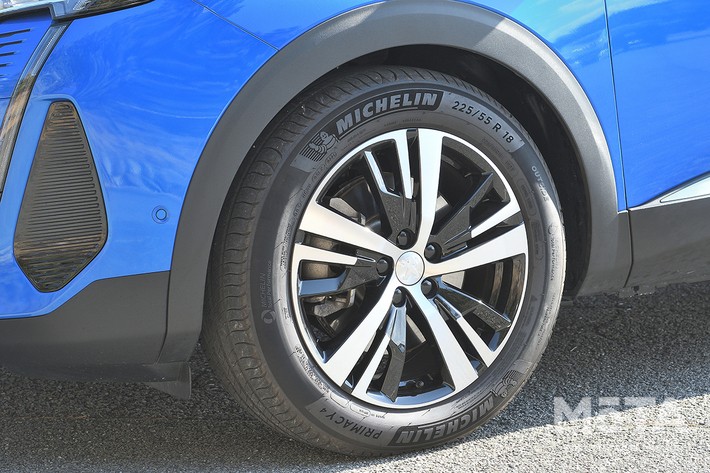 プジョー 3008 GT HYBRID4