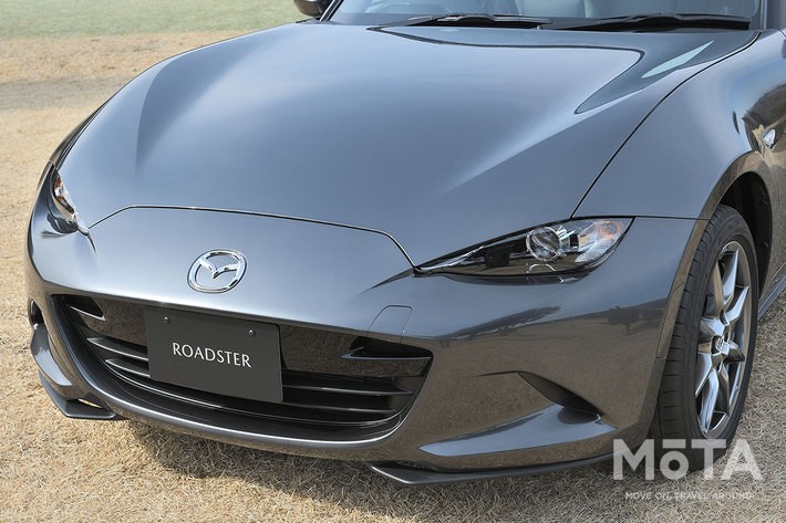 マツダ 新型ロードスター 特別仕様車「Navy TOP」（6速MT）[2021年12月16日一部改良モデル／4代目・ND型]