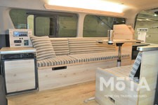 トヨタ ハイエース（200系） キャンピングカー（バンコンバージョン）「ウィニー」（ダイレクトカーズ）【ジャパンキャンピングカーショー2022】