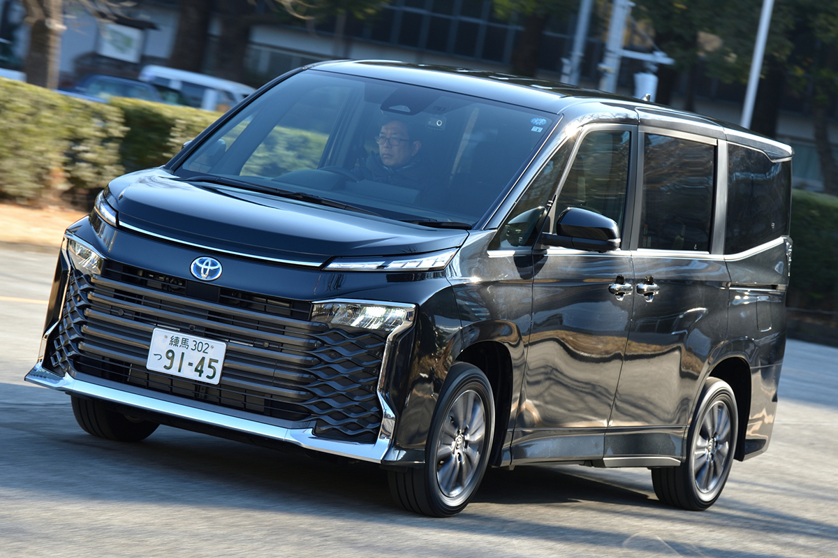 トヨタ ヴォクシーの価格は309万円から！ グレード別価格や買い得