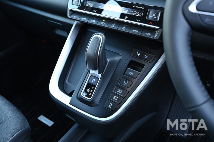 トヨタ 新型ノア／ヴォクシー