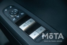 三菱 新型アウトランダーPHEV（内装）