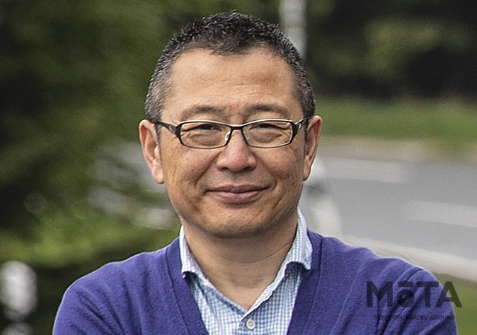 大谷達也氏/モータージャーナリスト/二玄社『カーグラフィック』に20年在籍したのち、フリーランスへ転身。現在はモータージャーナリストとして活躍する。エンジニアとして電機メーカーに勤務していたこともあるため、工学系に強い。旧知の小沢氏とは対照的にスポーツカー好きでモータースポーツの世界にも精通している。日本カー・オブ・ザ・イヤー選考委員。