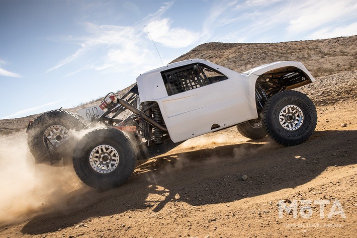 トーヨータイヤ、北米オフロードレース「The Mint 400」参戦選手をOPEN COUNTRYでサポート