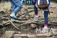 キャンプ用シューズのおすすめ20選｜アウトドアに最適な靴の選び方を解説！