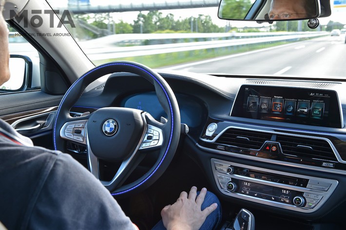 BMWもハンズオフが可能に