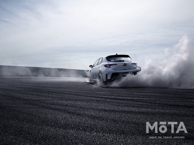 トヨタ GRカローラ