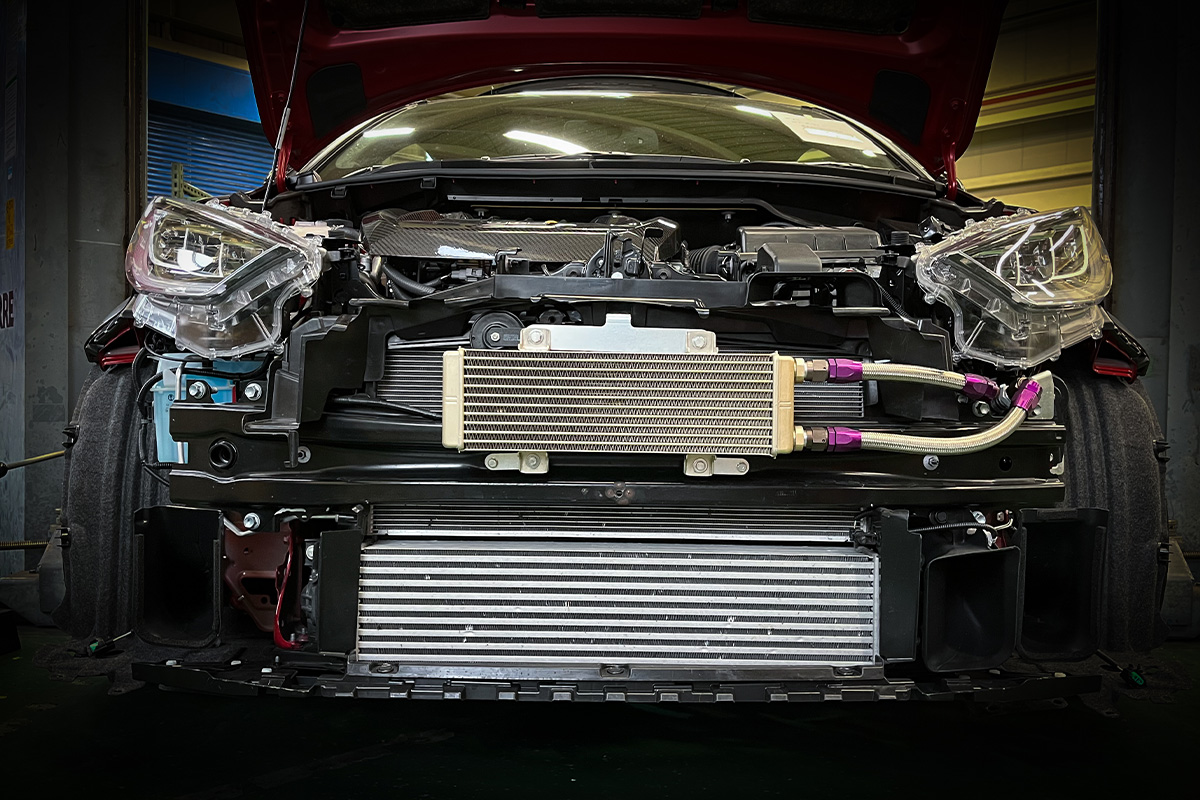 油温 水温が安定し サーキット走行にも最適 チューニング パーツメーカーhksより Grヤリス用オイルクーラーキット が登場 業界先取り 業界ニュース 自動車ニュース22国産車から輸入車まで Mota