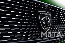 プジョー 新型308 HB