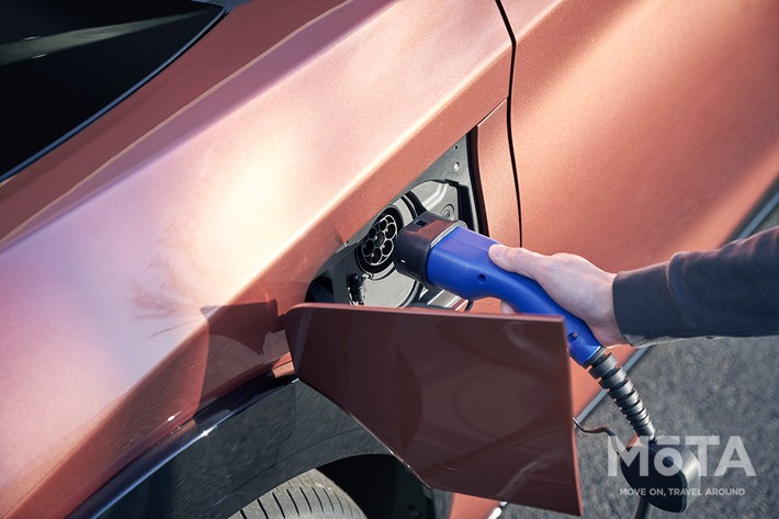 レクサス 新型RZ