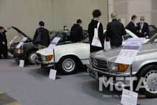 オートモビルカウンシル2022のヤナセブースでは即売会を開催！ 1980〜1990年代のベンツ&ゴルフの魅力とは