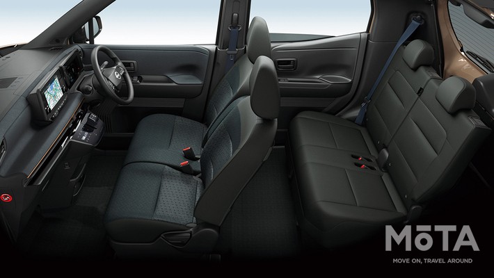 日産 サクラ 内装色