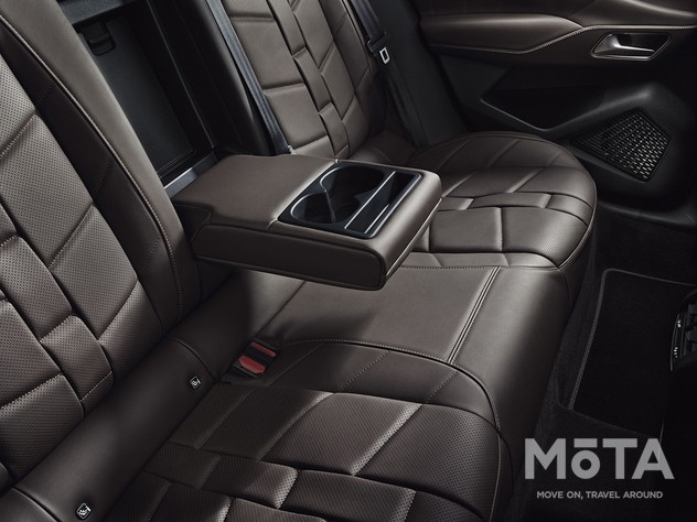 DSオートモビル DS4 E-TENSE