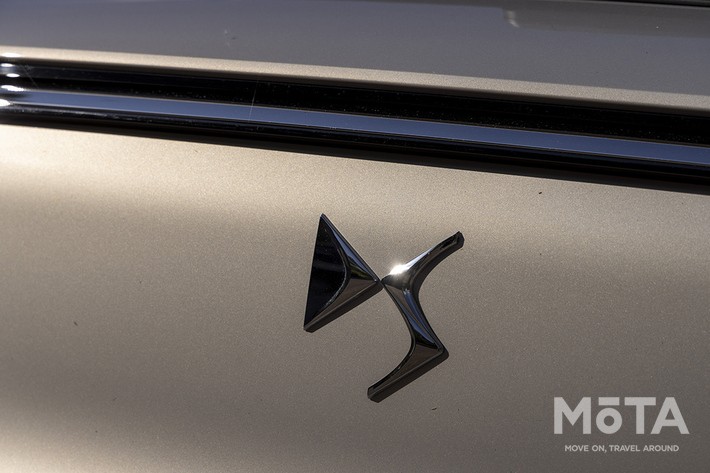 DSオートモビル DS4 E-TENSE