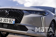 DSオートモビル 新型DS4のPHEVモデル「E-TENSE」を試乗！ 走りはしっとりと滑らかでライバル勢を圧倒する乗り心地