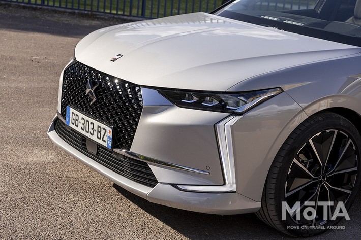 DSオートモビル DS4 E-TENSE