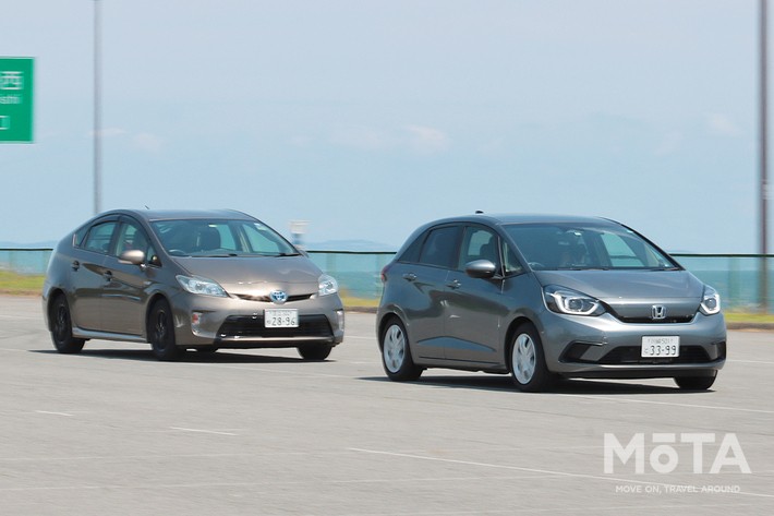 体験会では実際に煽り運転のシチュエーションを再現