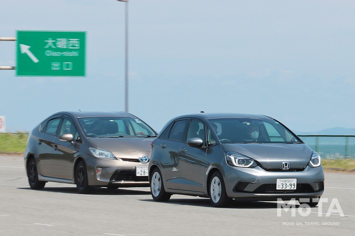 体験会では実際に煽り運転のシチュエーションを再現