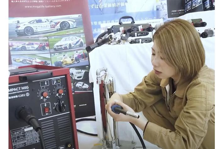 数量限定】定番人気モデルの半自動溶接機「コンパクトミグ C201」 展示