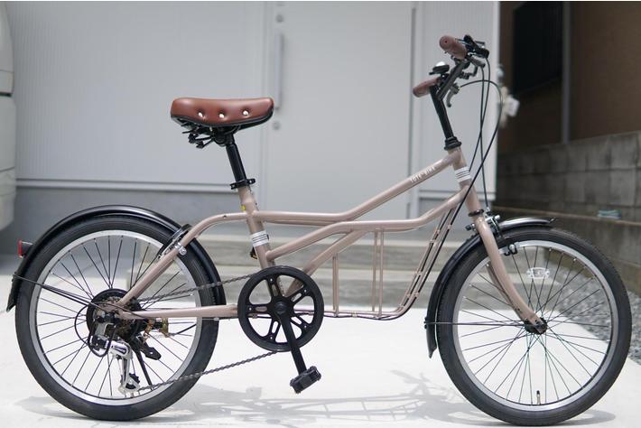 自転車荷物入れ 荷物は股下に収納する ― 20インチのミニベロ「TOTE-BIKE（トート