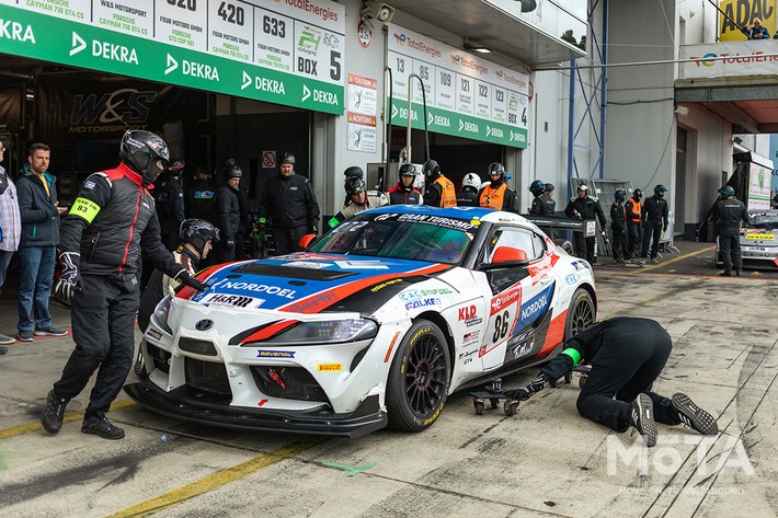 ニュルブルクリンク24時間レース2022