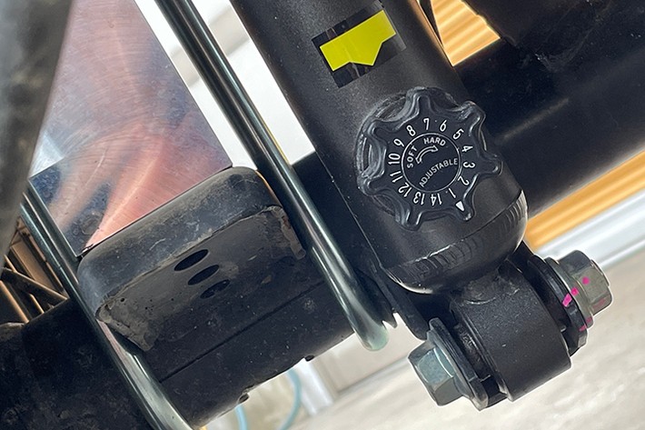 ジムキャリイ(減衰付きショック)/Tスタイルオートセールス