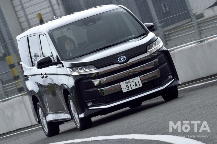 新型ノアの走り