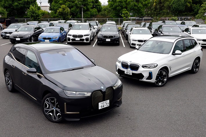 （左から）BMW iX、iX3