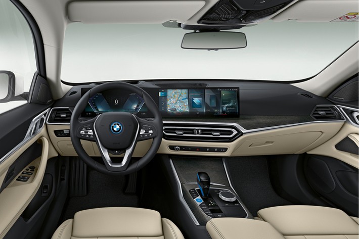 BMW i4