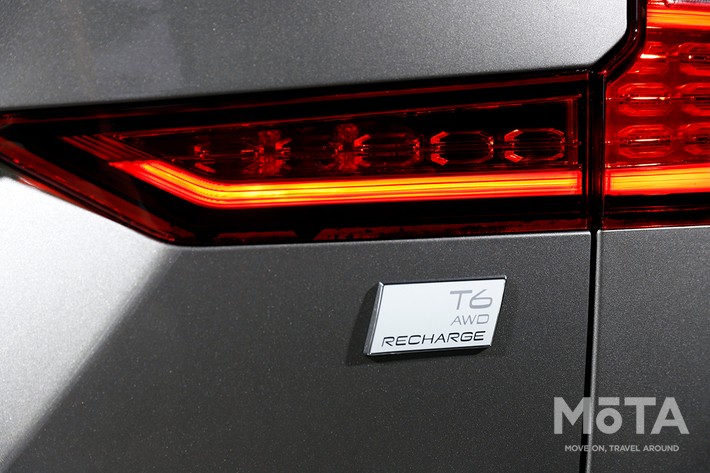 ボルボ V60 Recharge Plug-in hybrid T6 AWD Inscription
