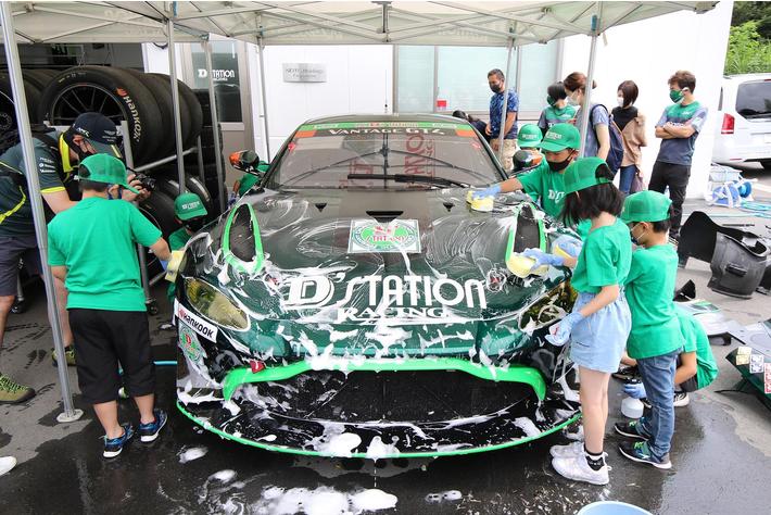 D'station Racing【夏休み Kisd 企画】世界を走る競技用スーパーカーでお仕事体験イベント！