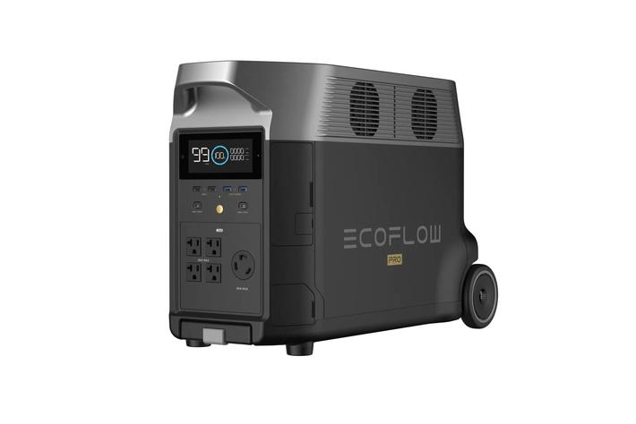 青森ねぶた祭において、EcoFlowのソーラーパネルとポータブル蓄電池を