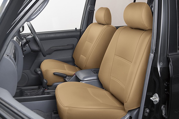 室内をリフレッシュすることができるRenoca アメリカン・クラシックのシートカバー。写真はレザー/キャメル